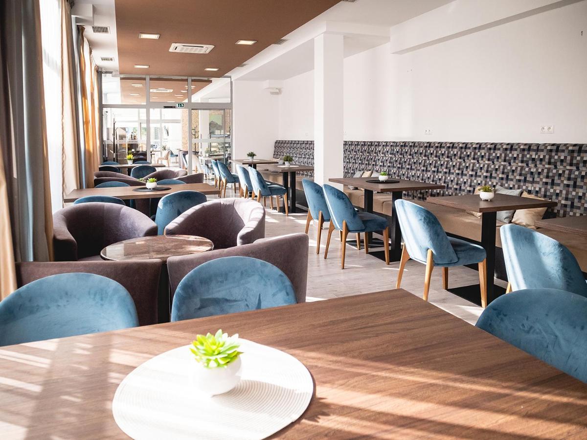 Hotel River Nitra Ngoại thất bức ảnh