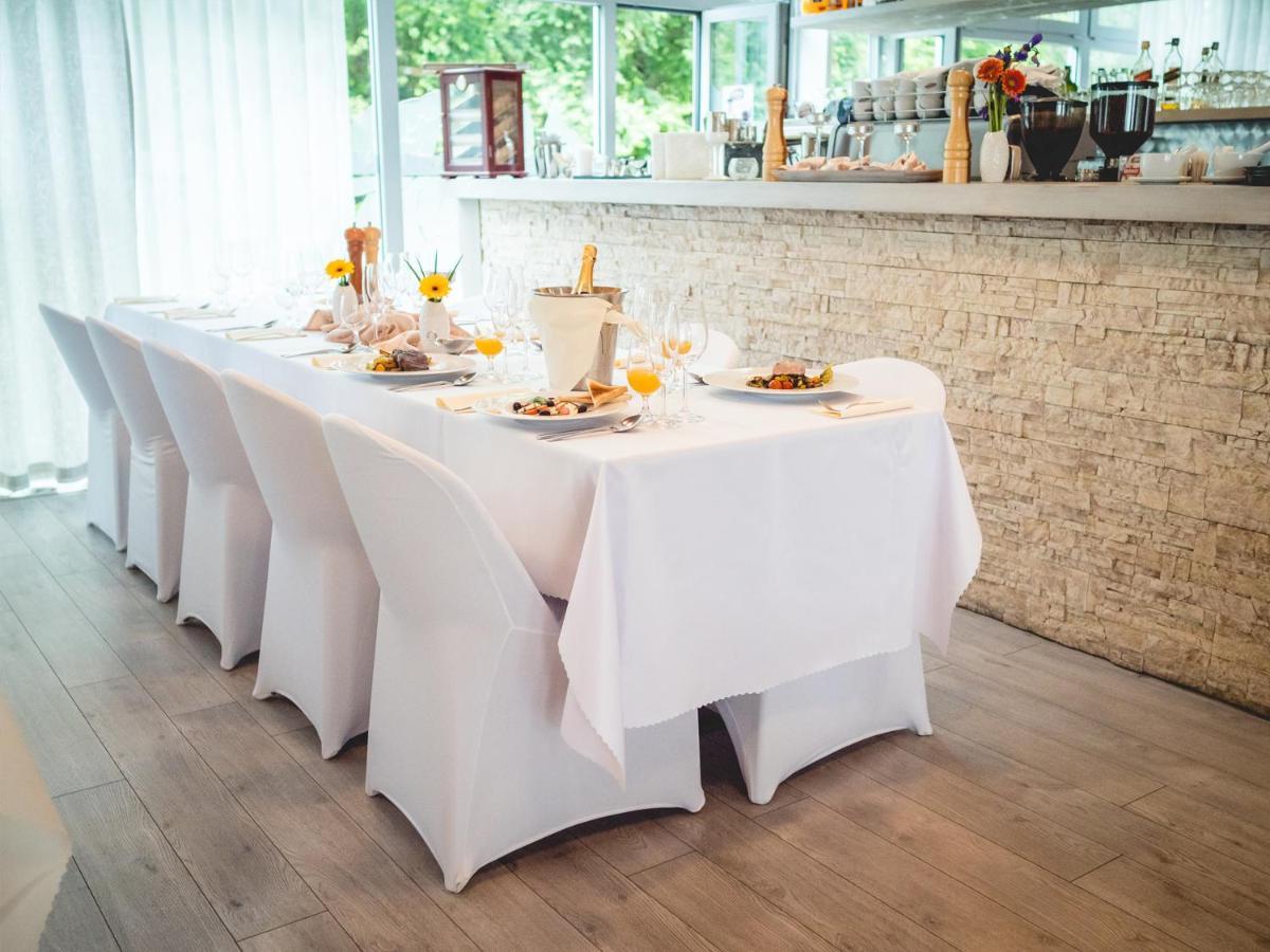 Hotel River Nitra Ngoại thất bức ảnh