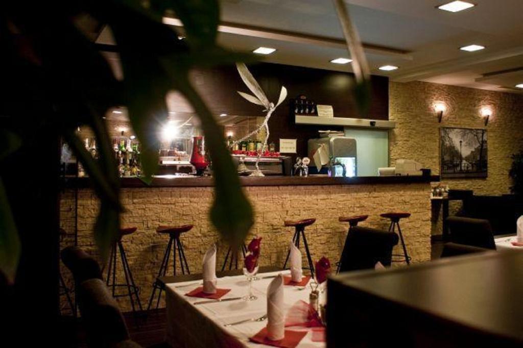 Hotel River Nitra Ngoại thất bức ảnh