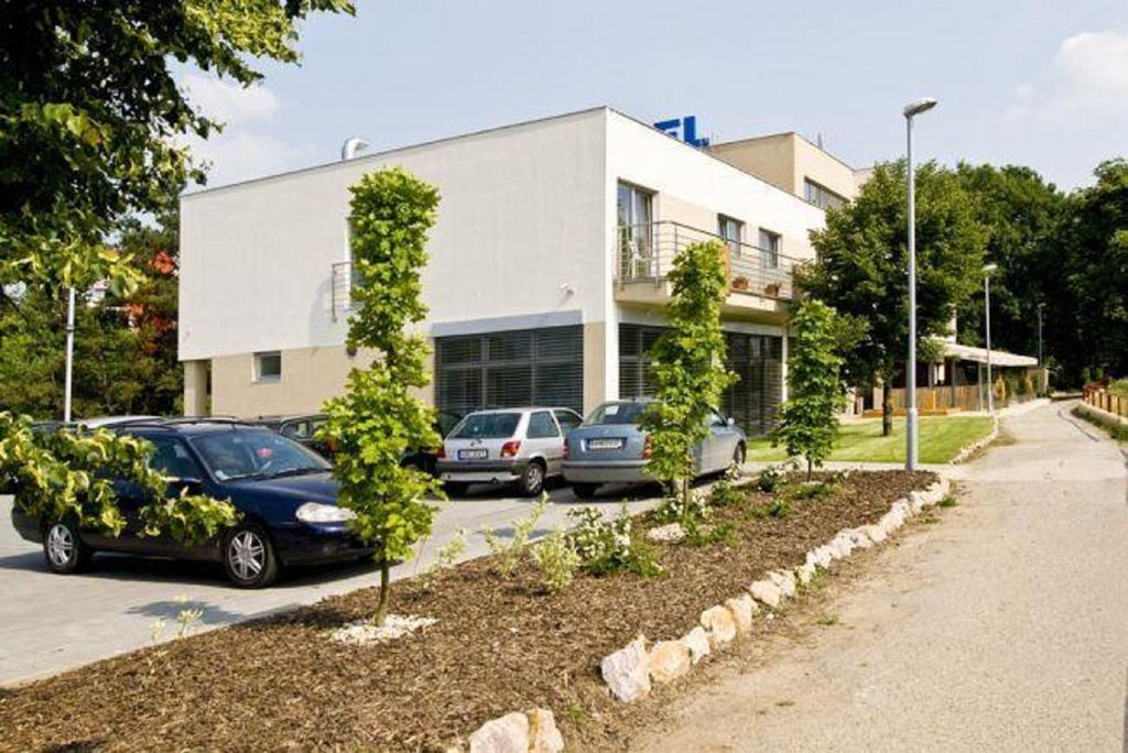 Hotel River Nitra Ngoại thất bức ảnh